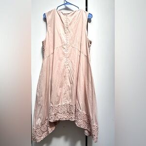 Sleeves midi dress with hidden pockets , rose petals color.